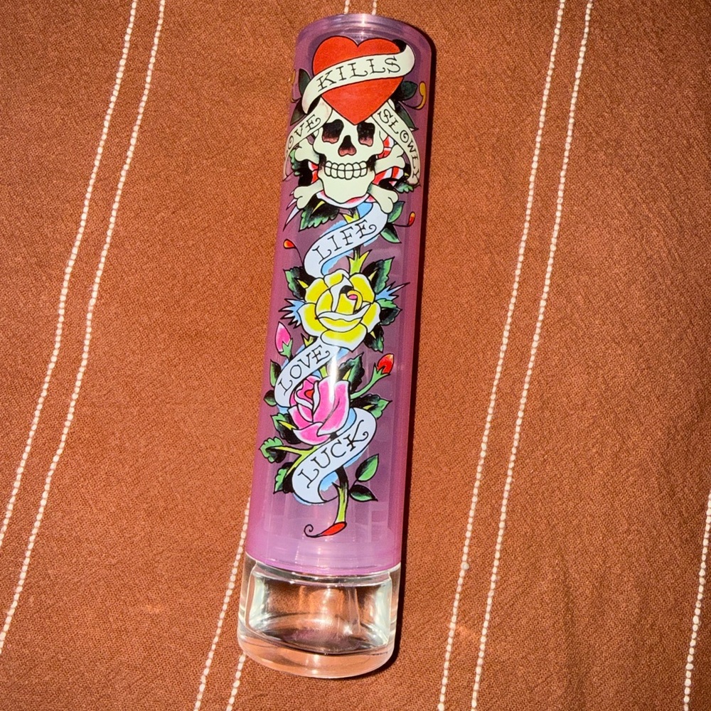 Ed Hardy - Picture 2 of 5